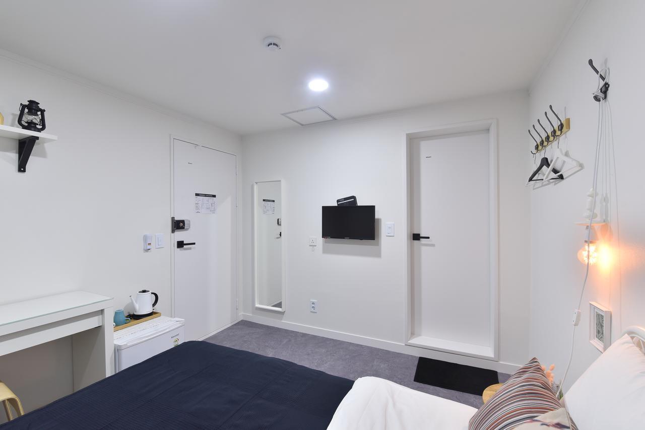 فندق Mono House Hongdae 5 سيول المظهر الخارجي الصورة