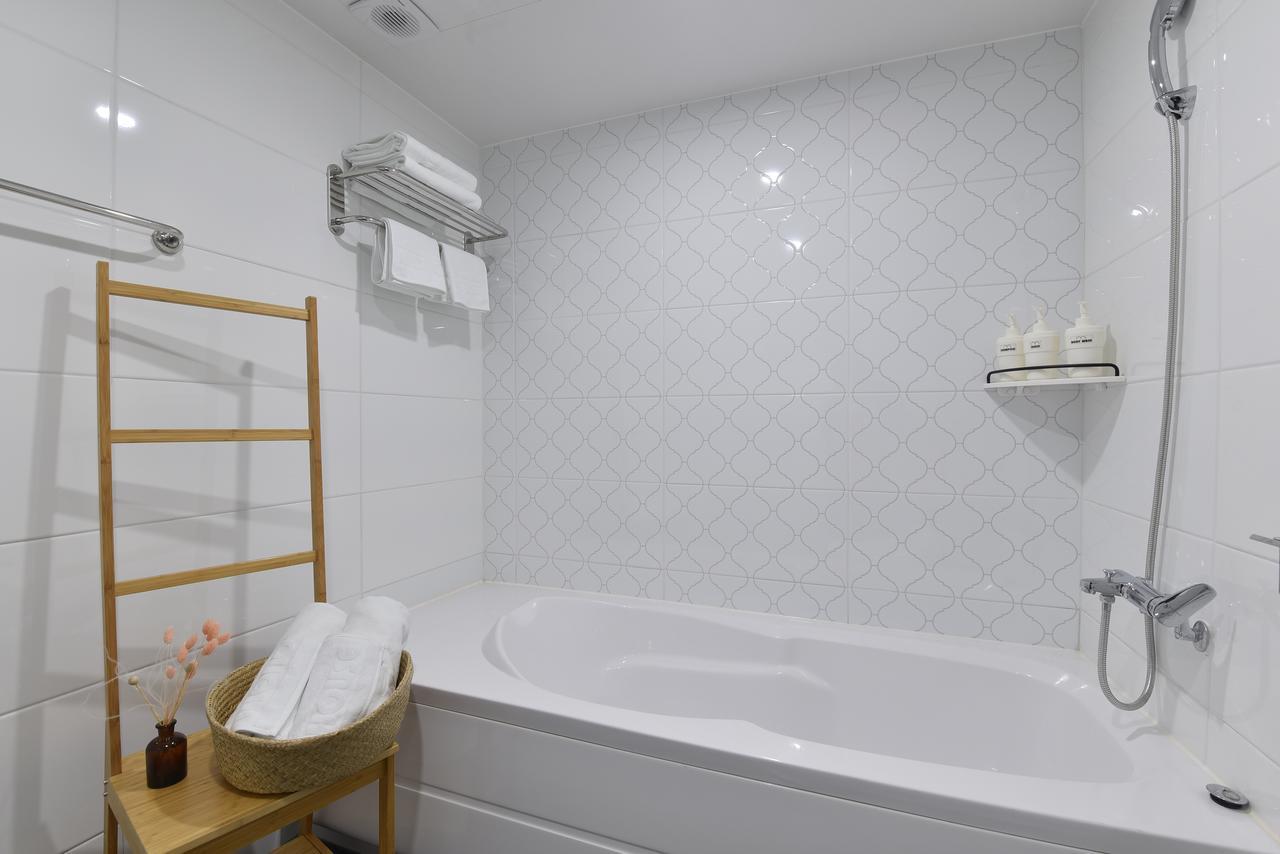 فندق Mono House Hongdae 5 سيول المظهر الخارجي الصورة